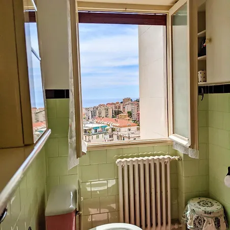Apartment 248b - Casa Amarcord - Vintage Vista Mare E A Pochi Minuti Dal Centro Di Sanremo